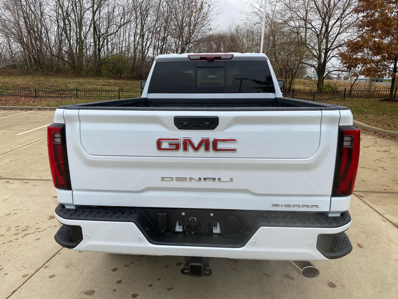 2026 Gmc Sierra 2500 HD Denali photo 4