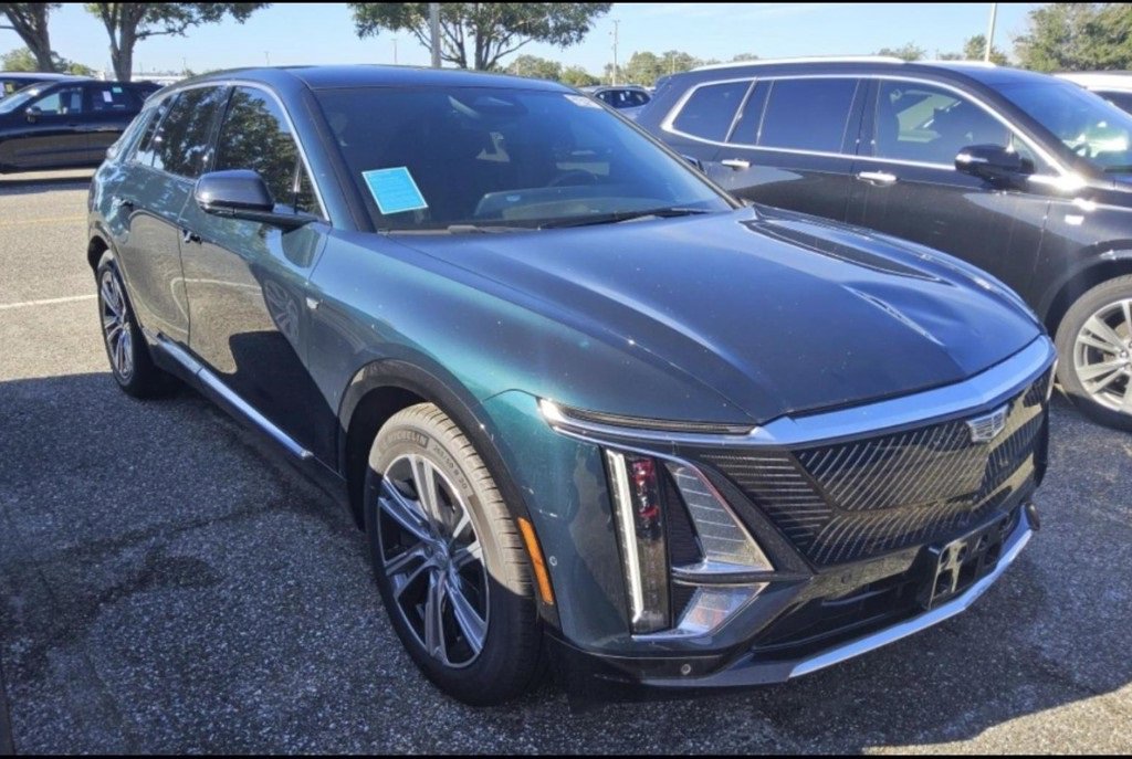Used 2024 Cadillac LYRIQ Luxury 1 with VIN 1GYKPPRL4RZ107145 for sale in Norman, OK