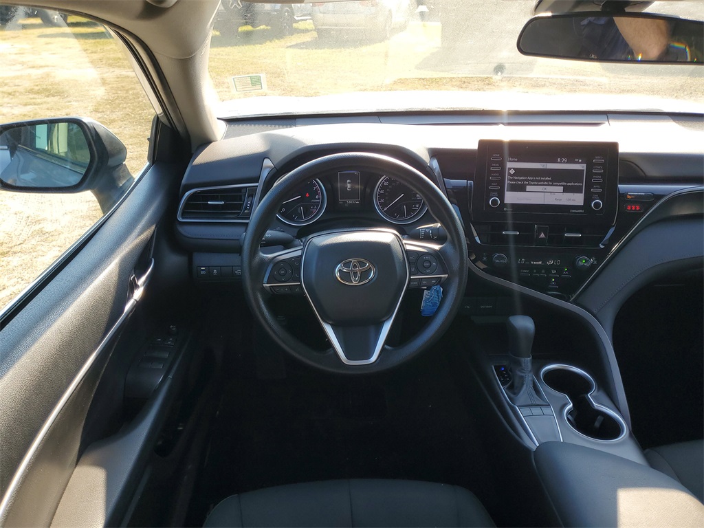 2023 Toyota Camry LE photo 24