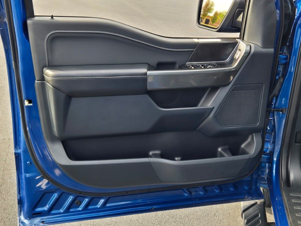 2022 Ford F-150 XLT photo 18