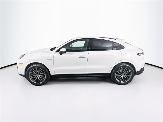 2025 Porsche Cayenne E-Hybrid Coupe photo 2