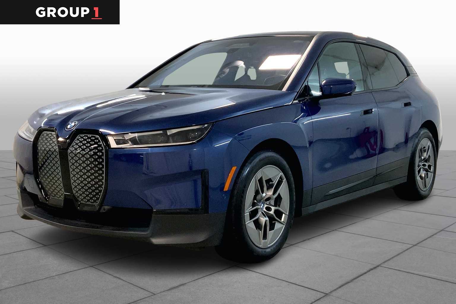 2022 BMW iX Base's photo