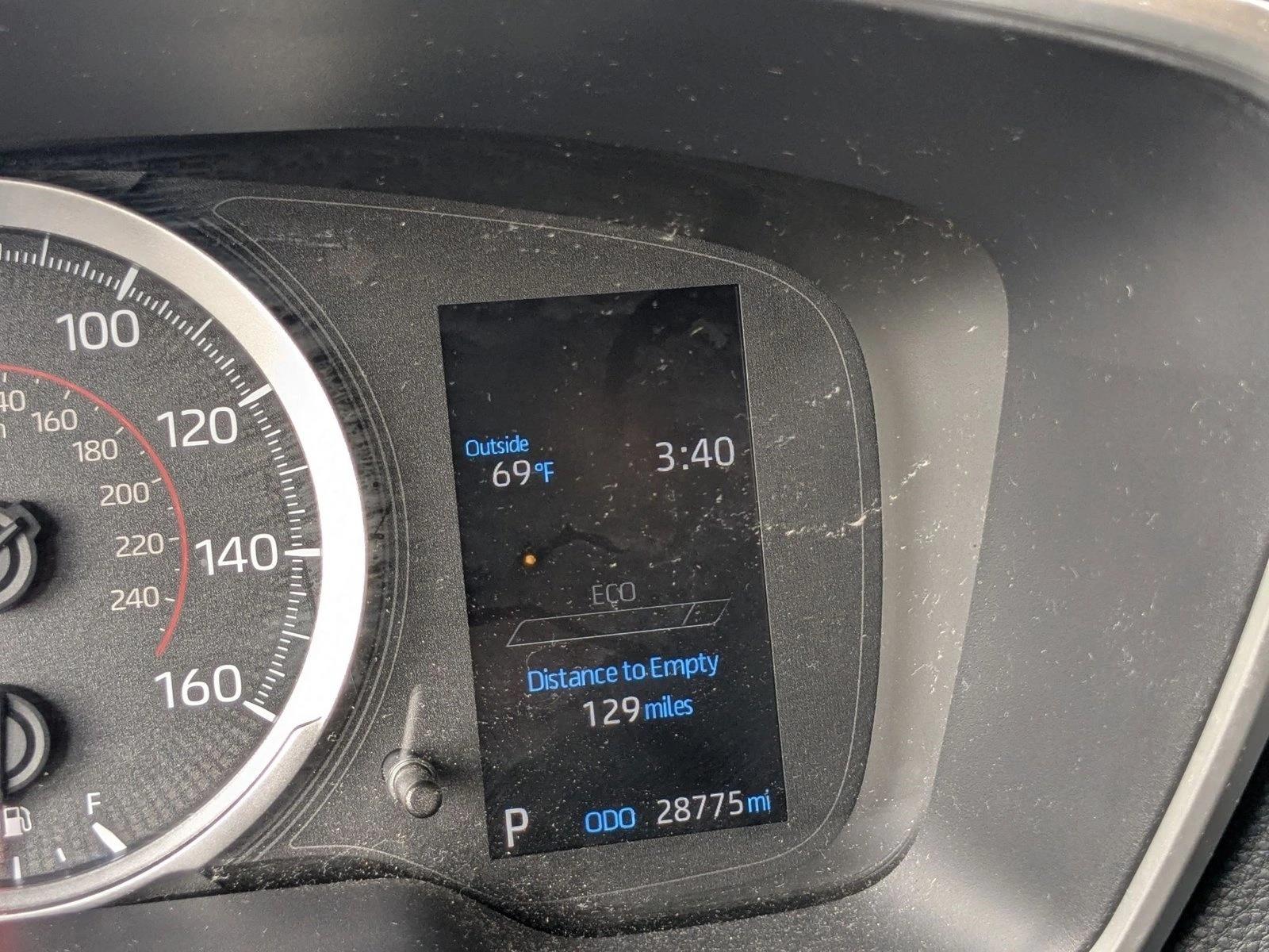2022 Toyota Corolla SE photo 11