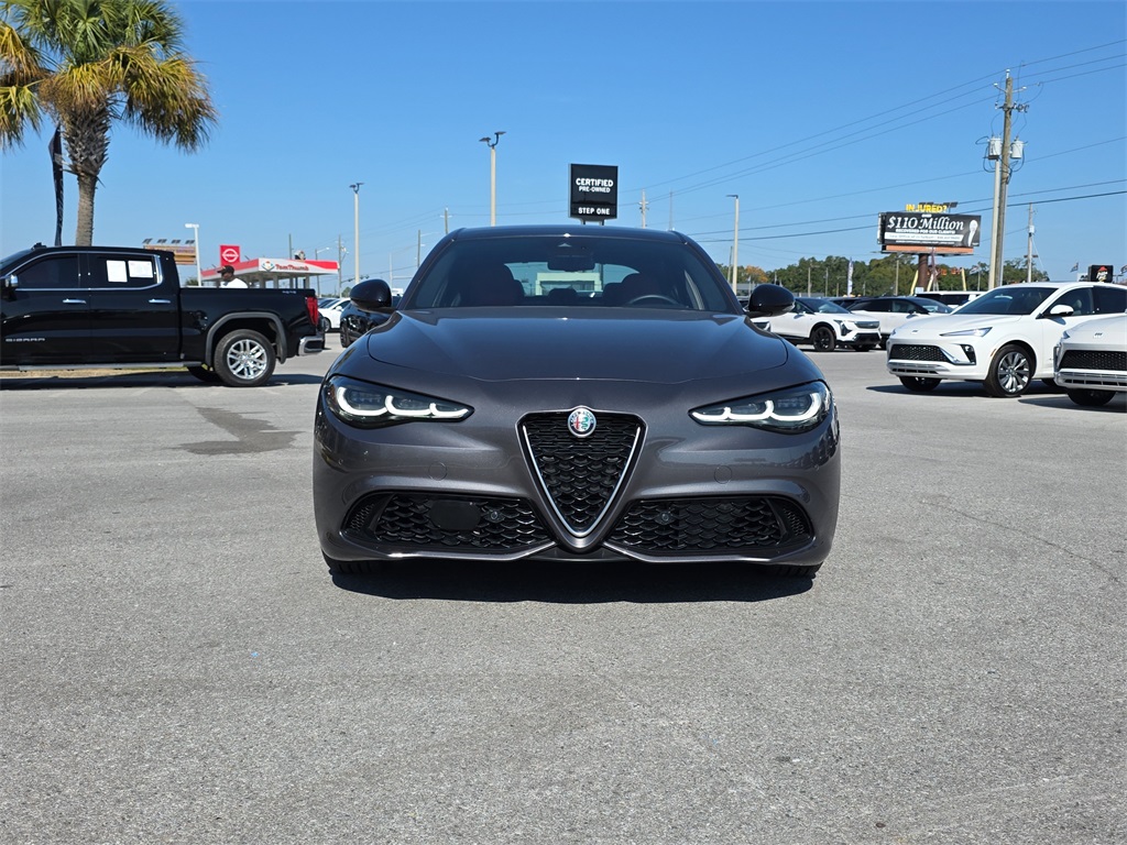2024 Alfa Romeo Giulia Ti photo 3