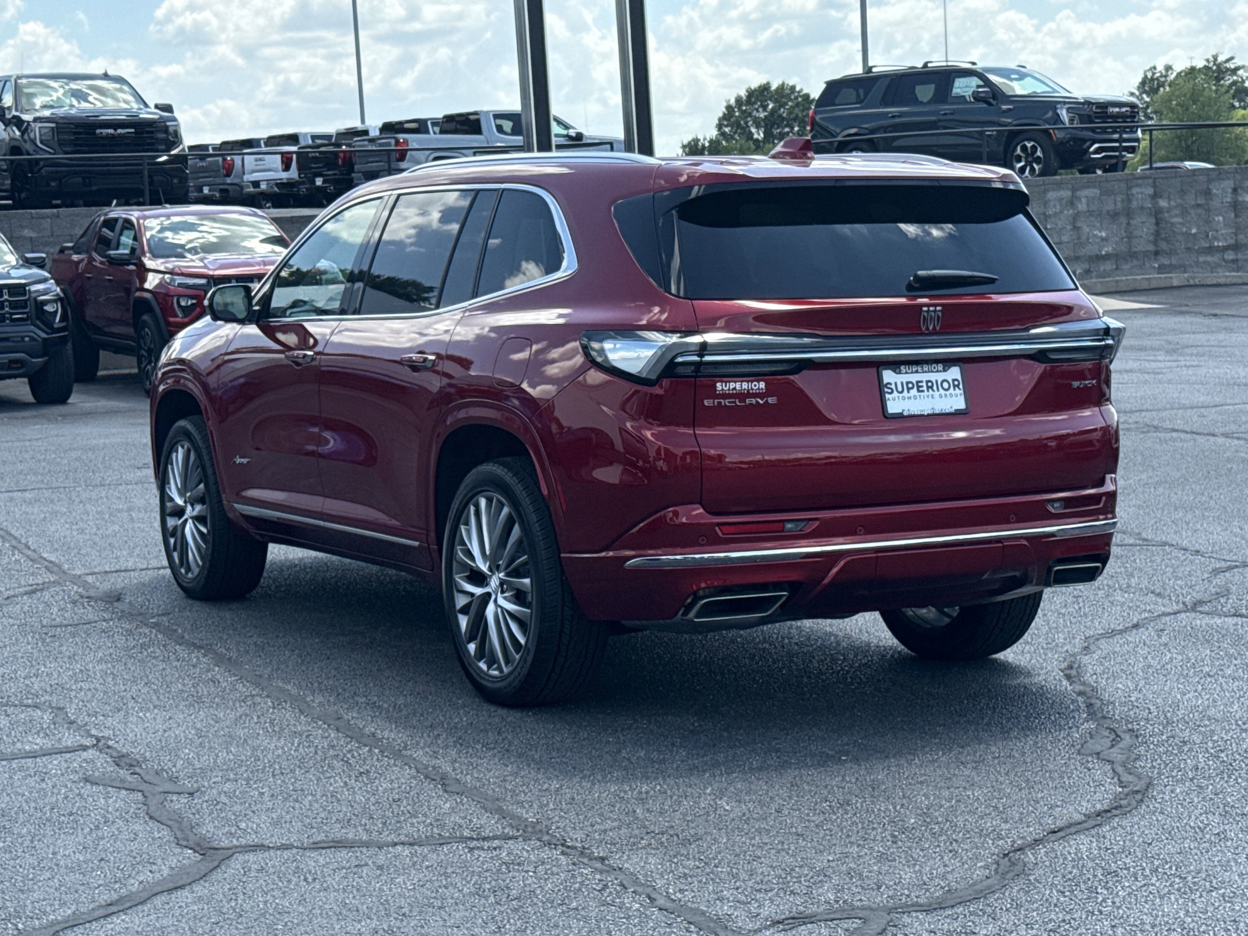 2025 Buick Enclave Avenir photo 5