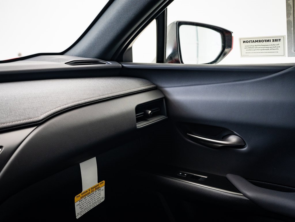2025 Lexus UX Premium photo 32