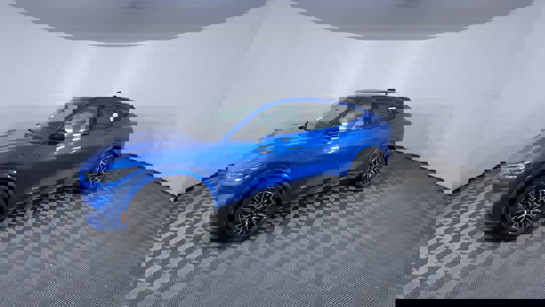 2025 Ford Mustang Mach-E Premium photo 4