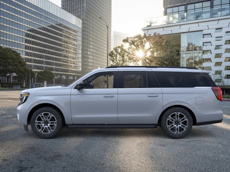 2025 Ford Expedition MAX photo 4