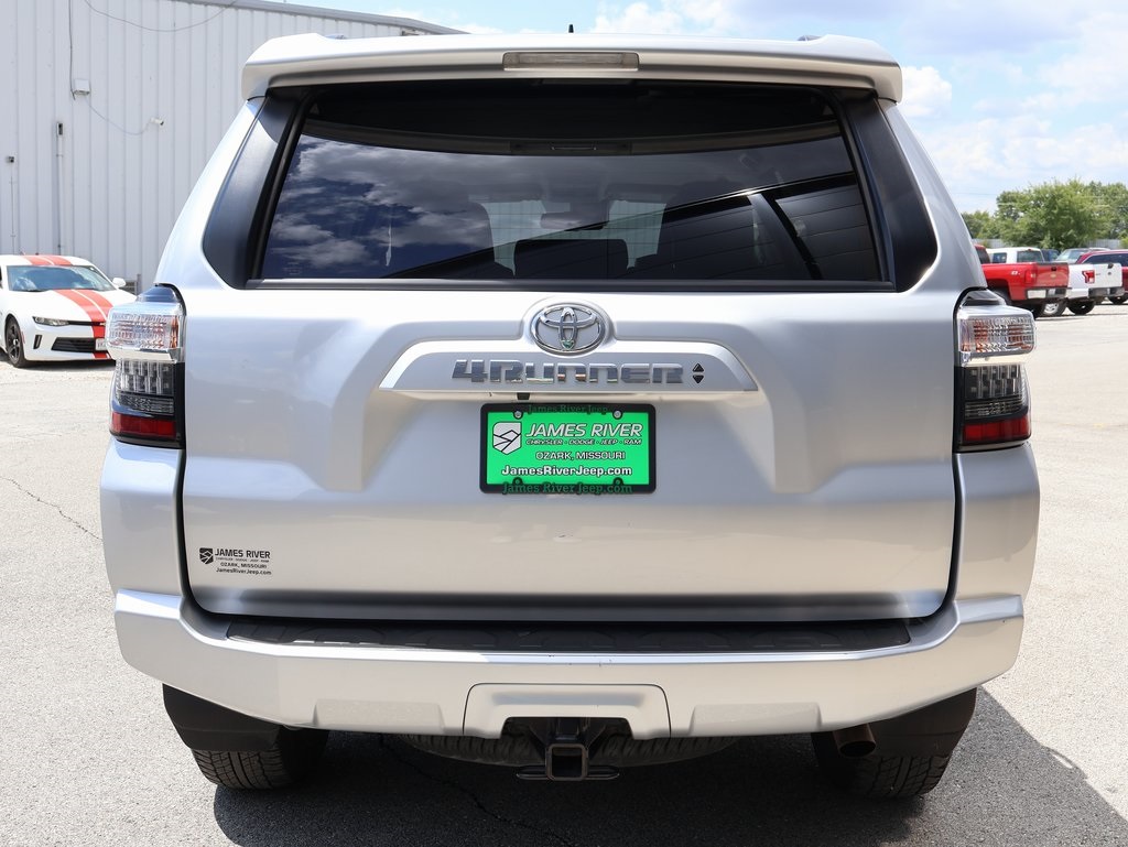 2024 Toyota 4Runner SR5 Premium photo 4