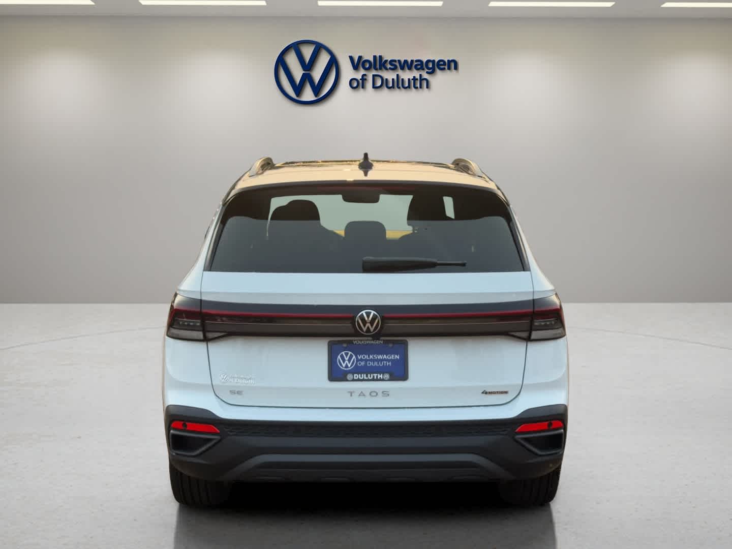 2025 Volkswagen Taos SE photo 3