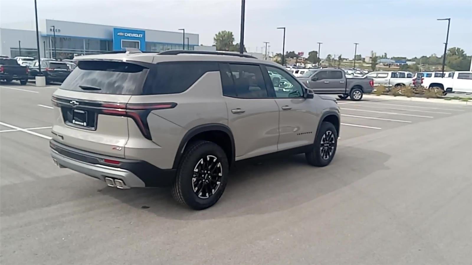 2026 Chevrolet Traverse Z71 photo 4