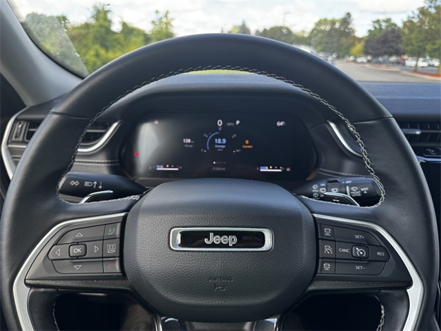 2022 Jeep Grand Cherokee Laredo photo 25