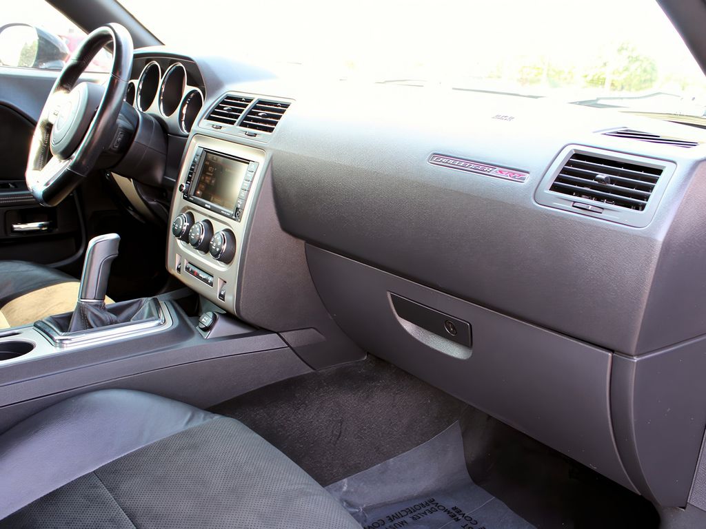 2013 Dodge Challenger SRT8 photo 23