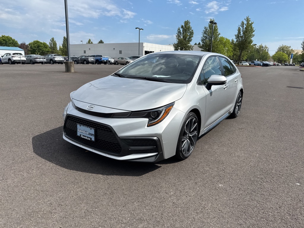 2022 Toyota Corolla SE photo 3