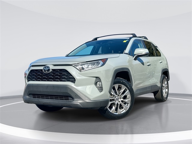 2021 Toyota RAV4 XLE Premium's photo