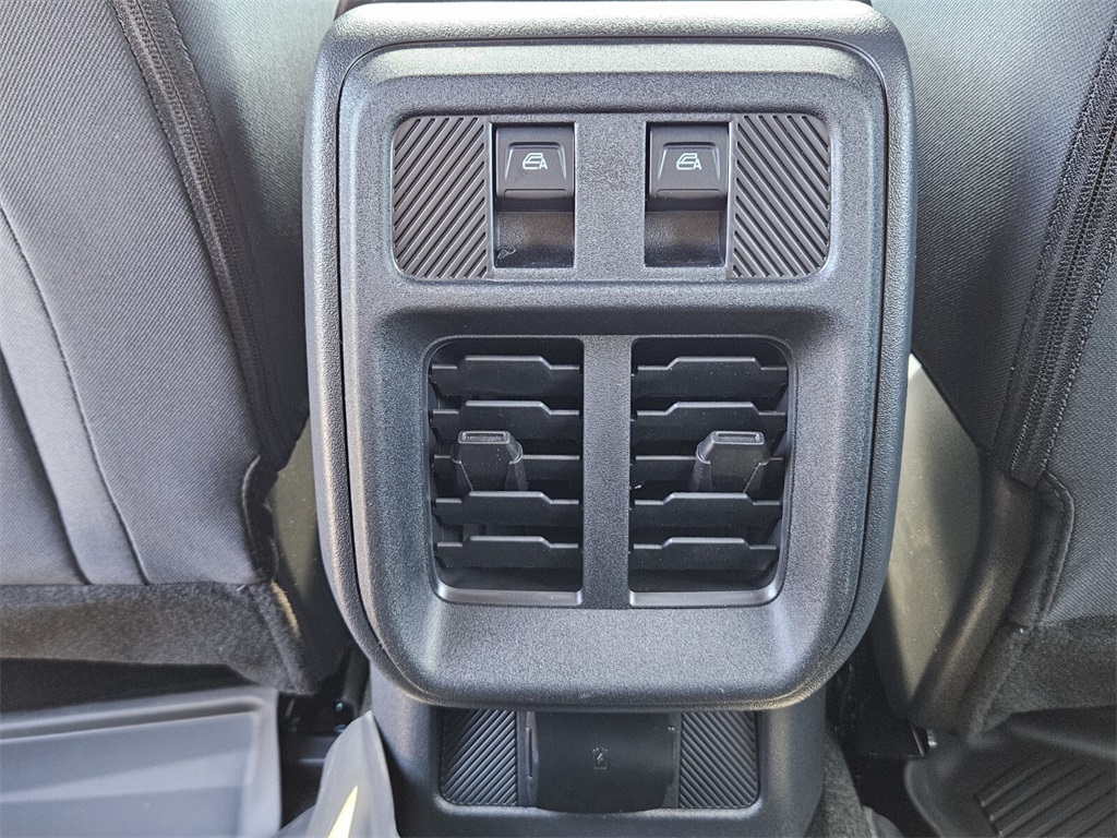 2025 Ford Bronco Base photo 8