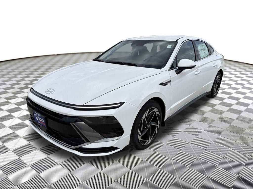 2026 Hyundai Sonata SEL's photo