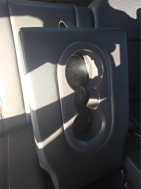 2021 Volkswagen Atlas V6 SE Technology R-Line photo 21