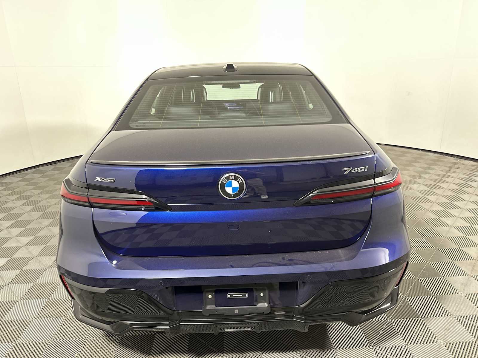 2026 Bmw 740i xDrive photo 2