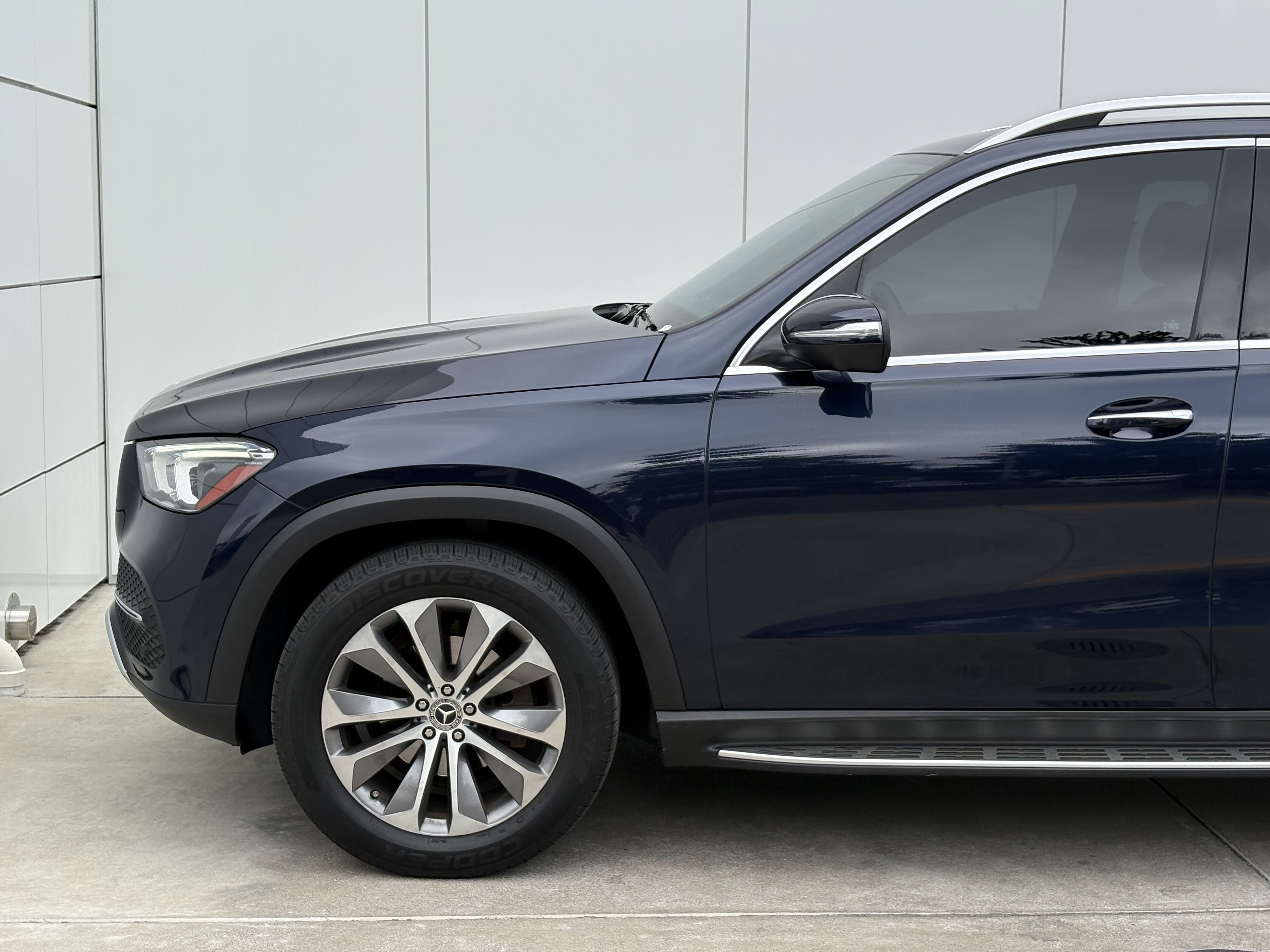 2020 Mercedes Benz GLE 350 4MATIC photo 4