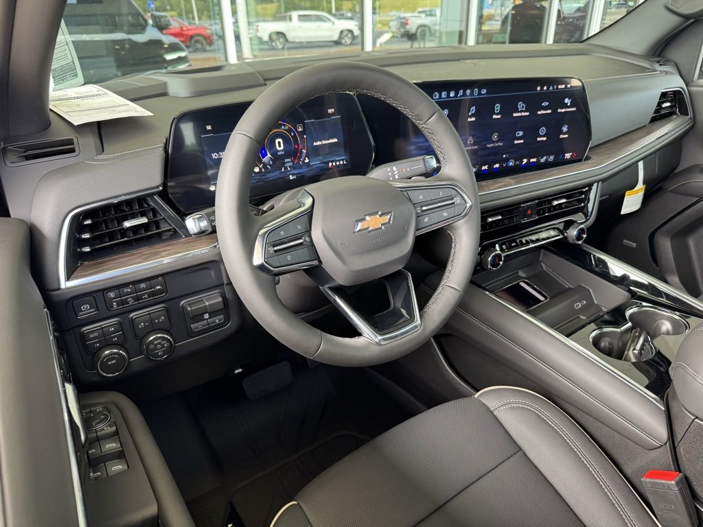 2025 Chevrolet Tahoe Premier photo 2