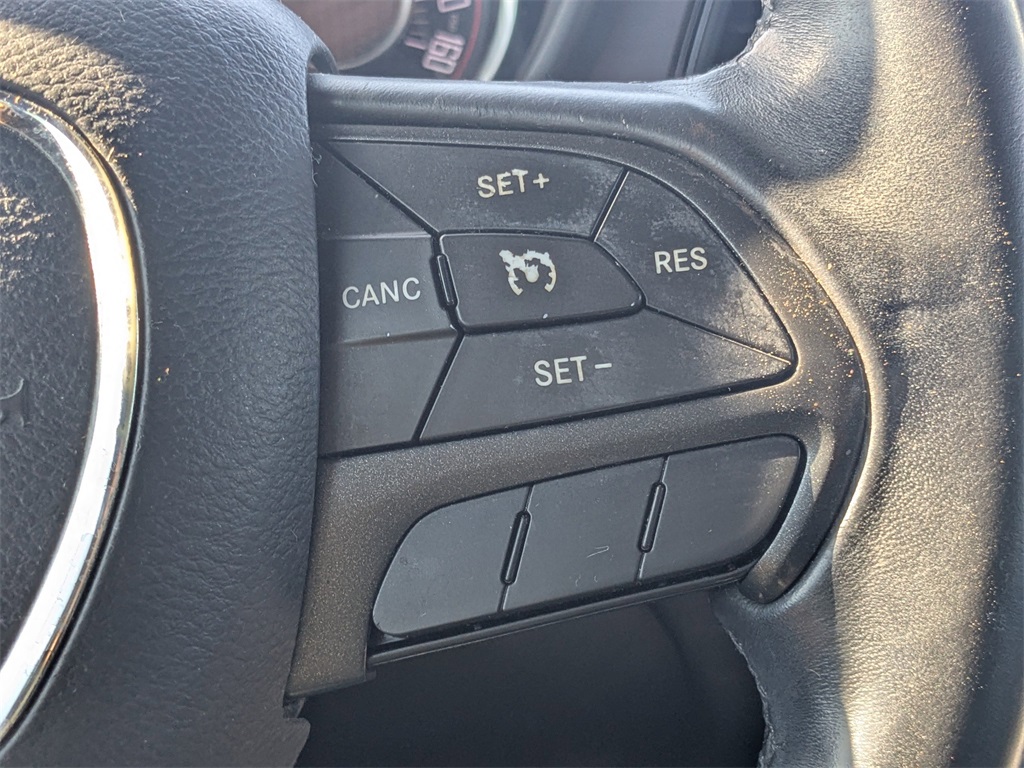2016 Dodge Challenger SXT photo 22
