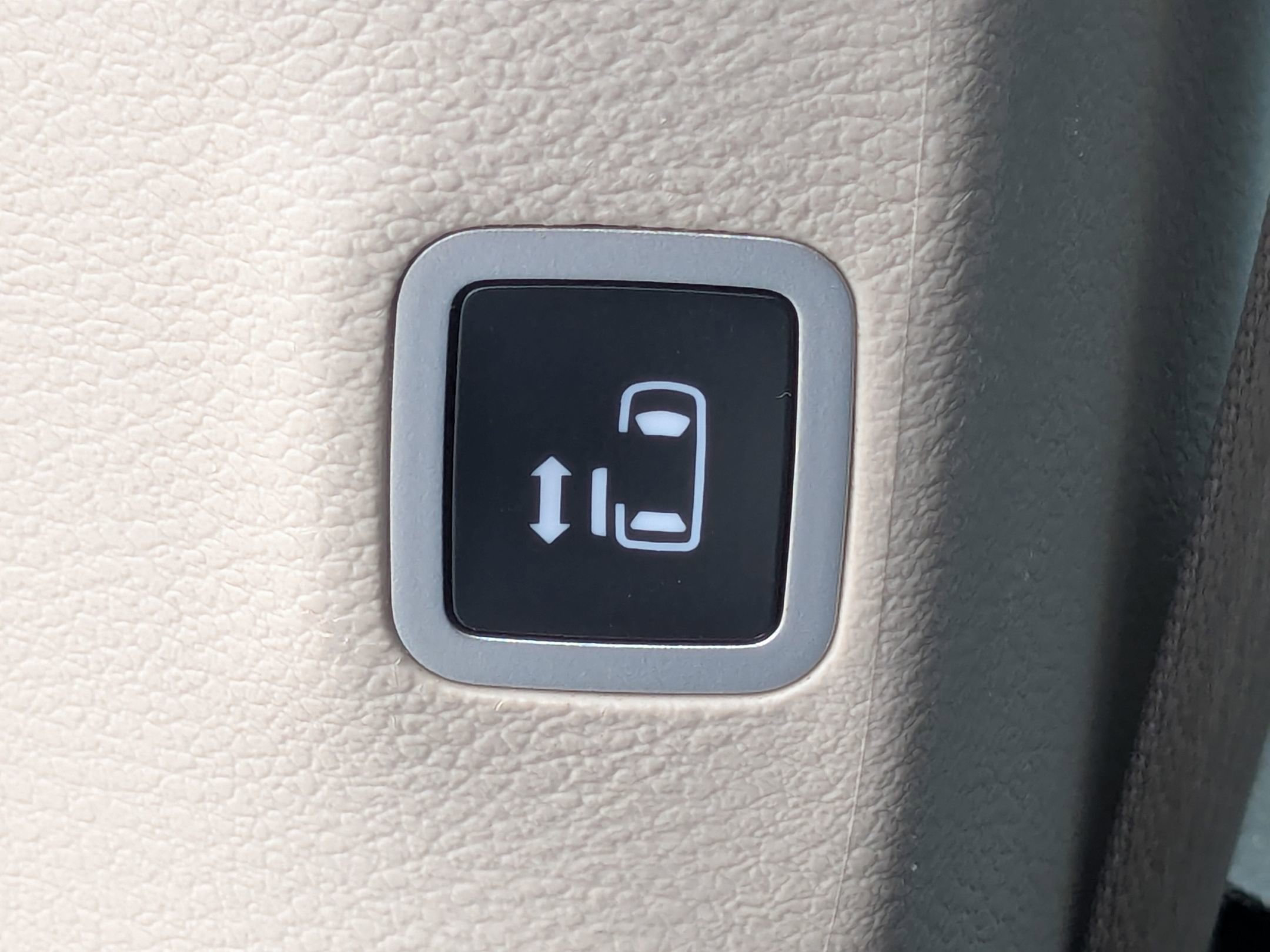 2021 Chrysler Pacifica Touring L photo 26
