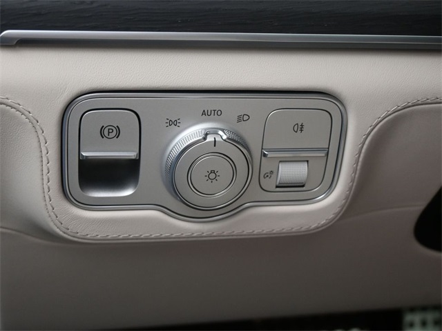 2026 Mercedes Benz GLE AMG 63 4MATIC photo 4