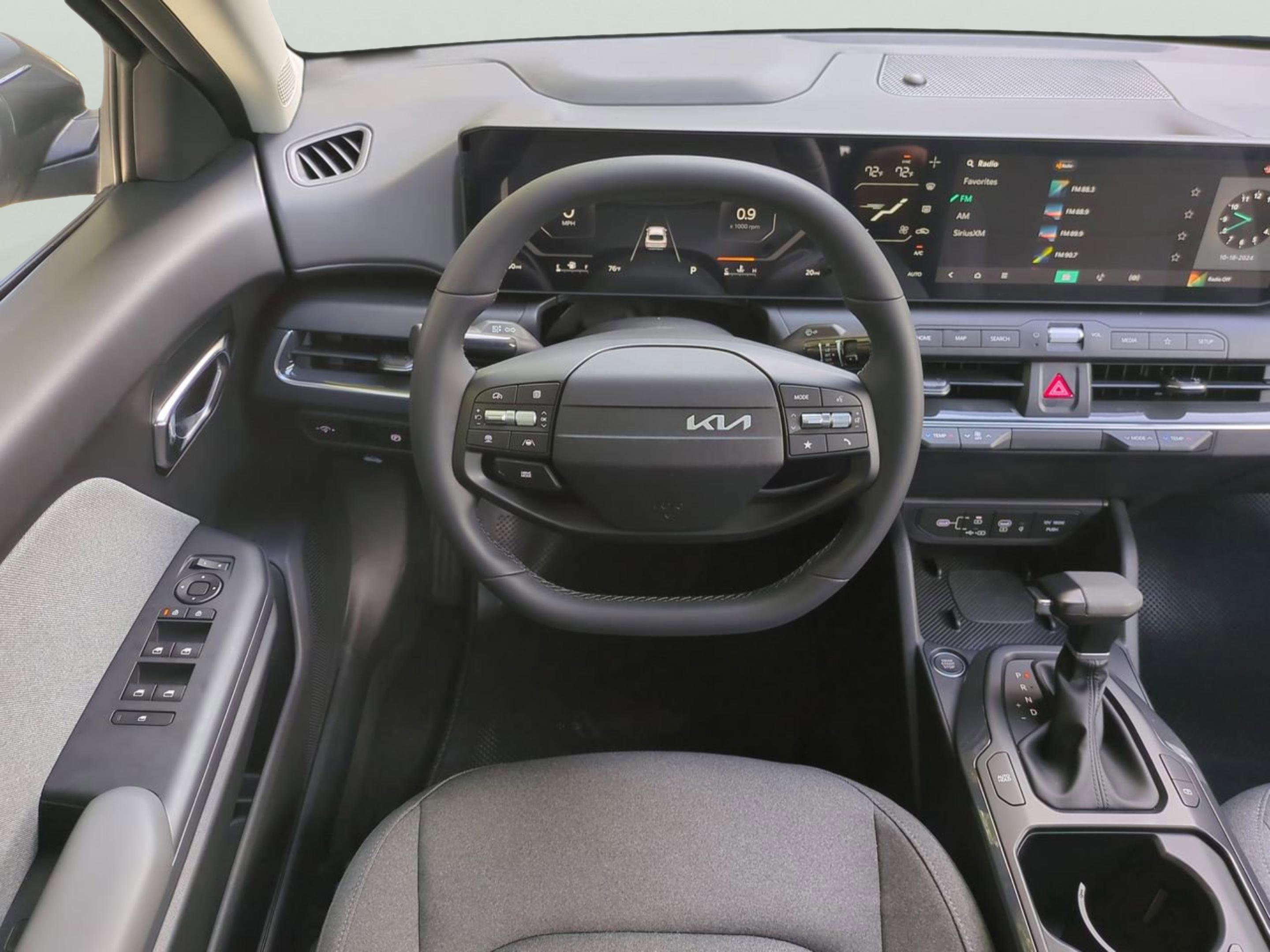 2025 Kia K4 EX photo 14