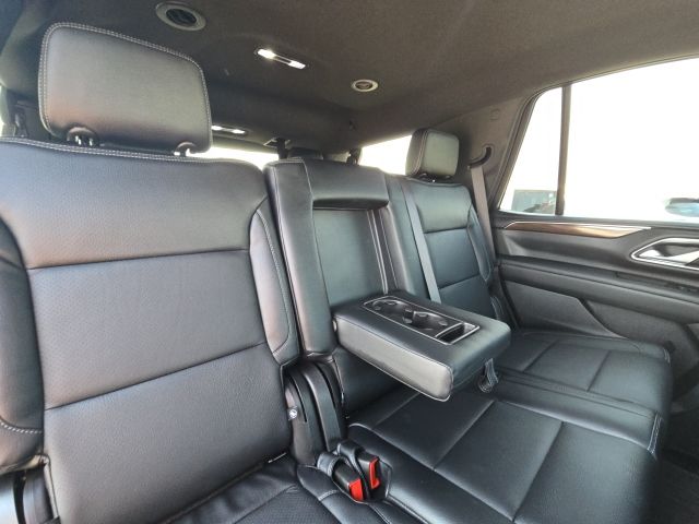 2022 Gmc Yukon SLE photo 14