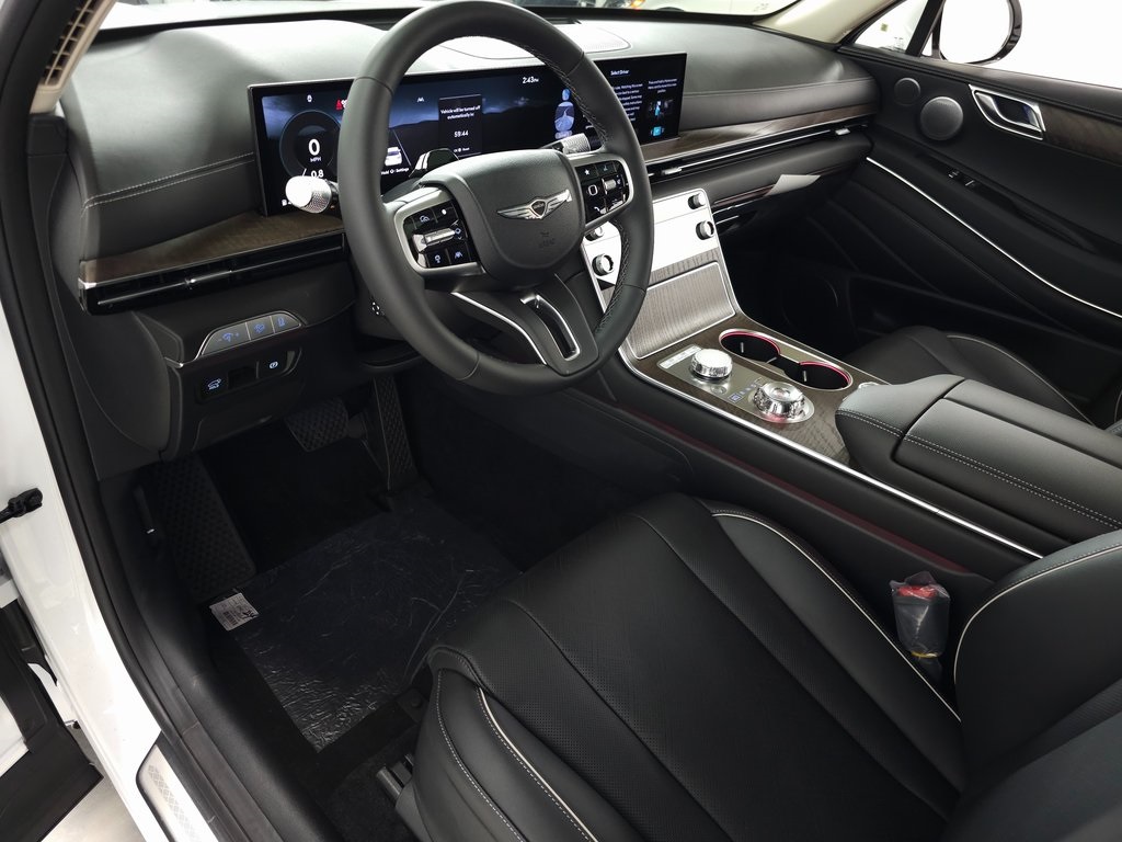 2026 Genesis GV80 2.5T Advanced AWD photo 12