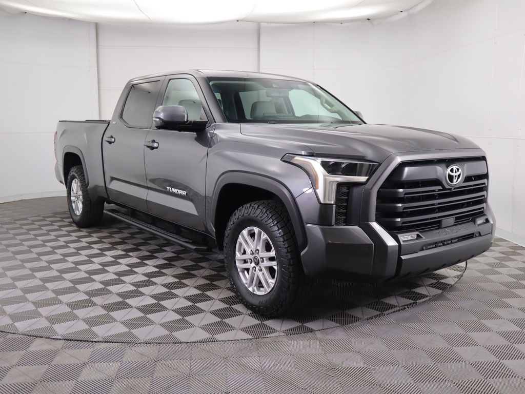 2024 Toyota Tundra SR5 photo 3