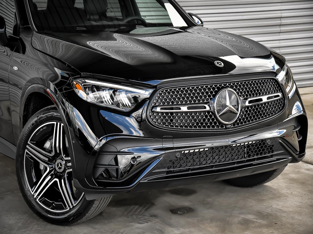 2025 Mercedes Benz GLC 350e 4MATIC photo 2