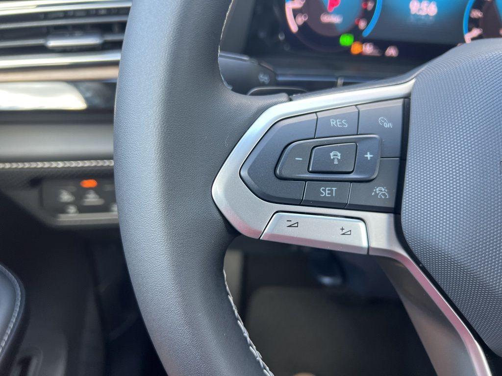 2026 Volkswagen Atlas SE Technology photo 27