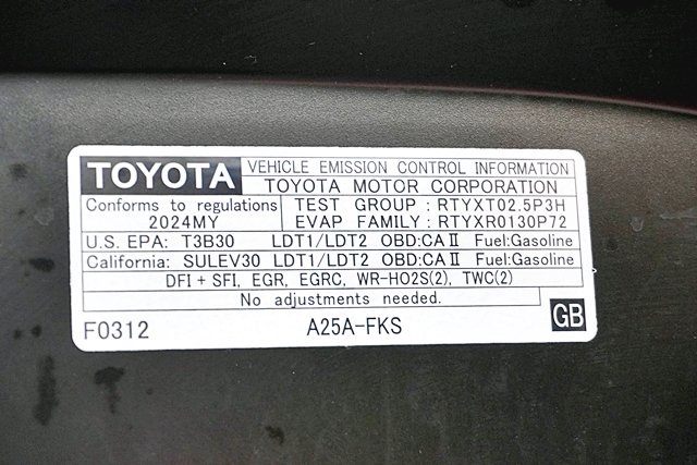 Used 2024  Toyota XLE image 33
