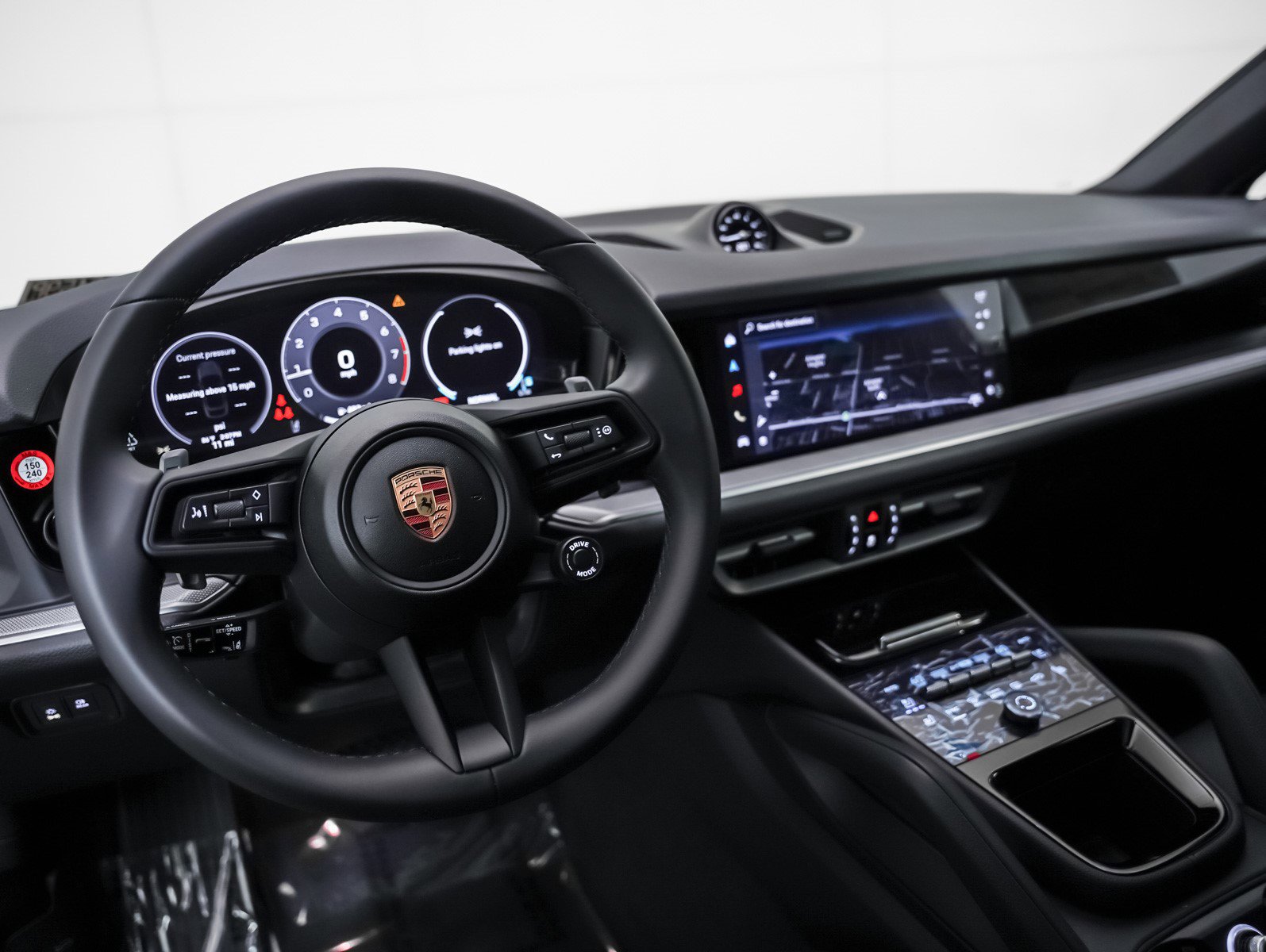 2025 Porsche Cayenne Coupe photo 4