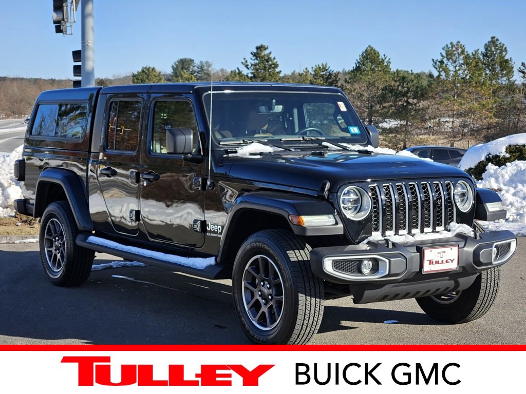 2022 Jeep Gladiator Overland's photo