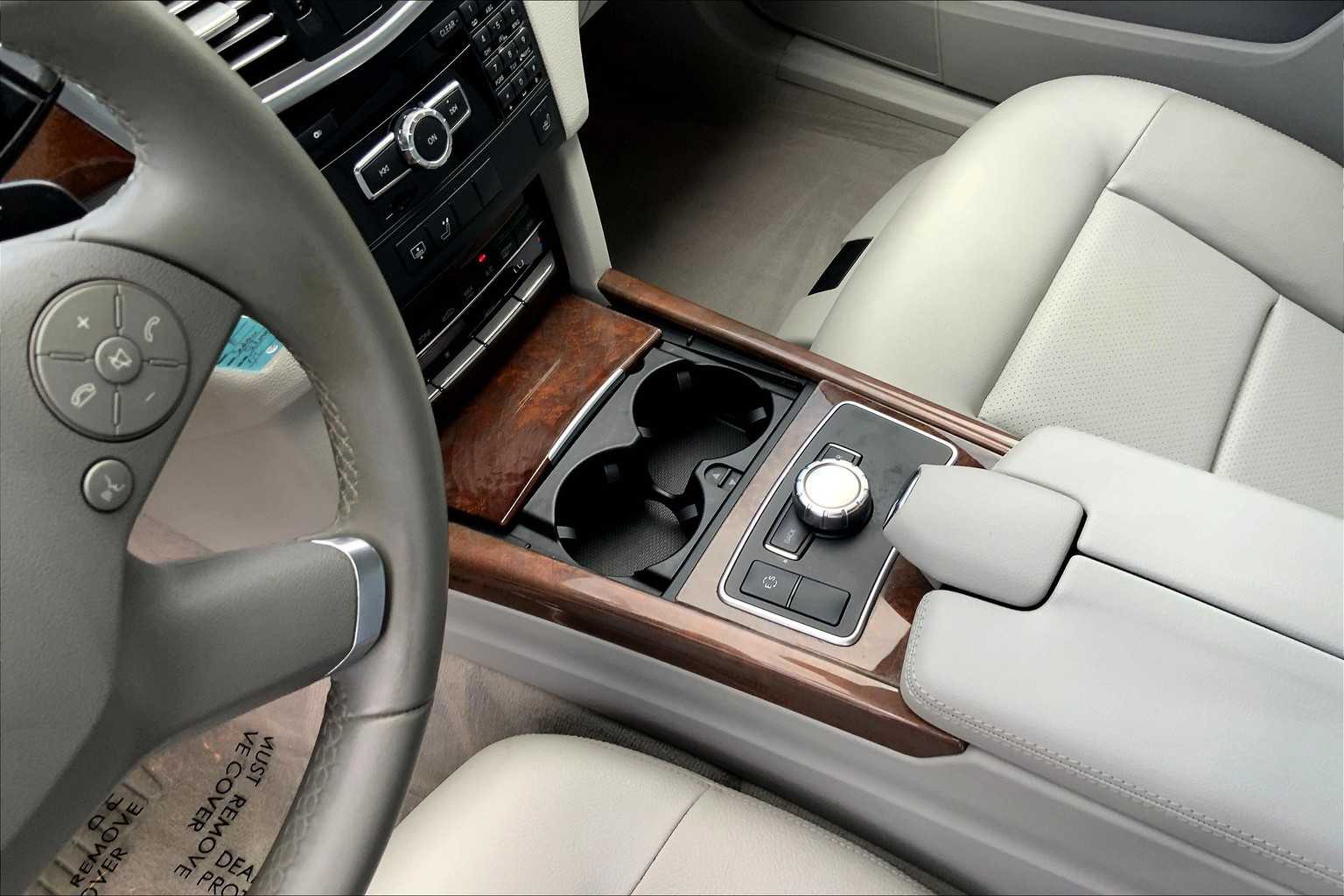 2013 Mercedes Benz E 350 photo 14