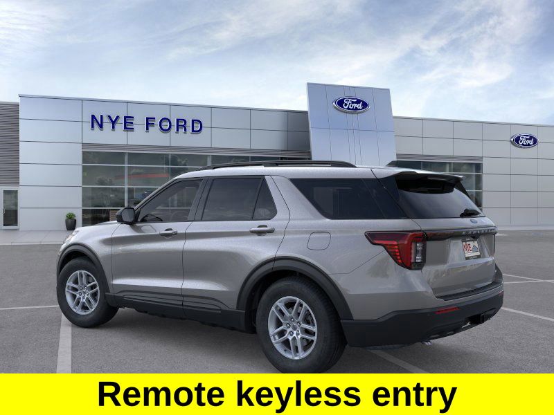 2026 Ford Explorer photo 4