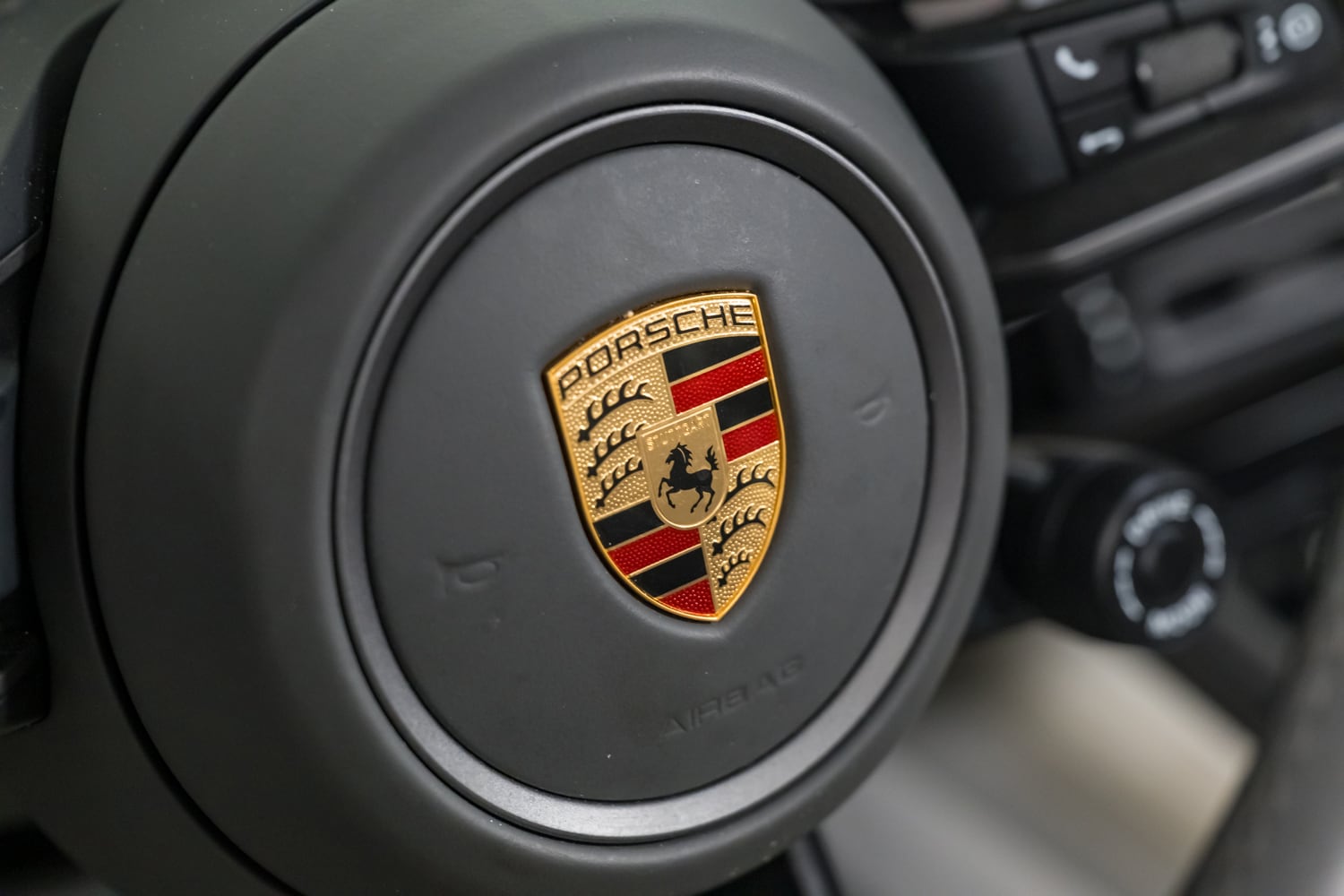 2022 Porsche 911 4 photo 36