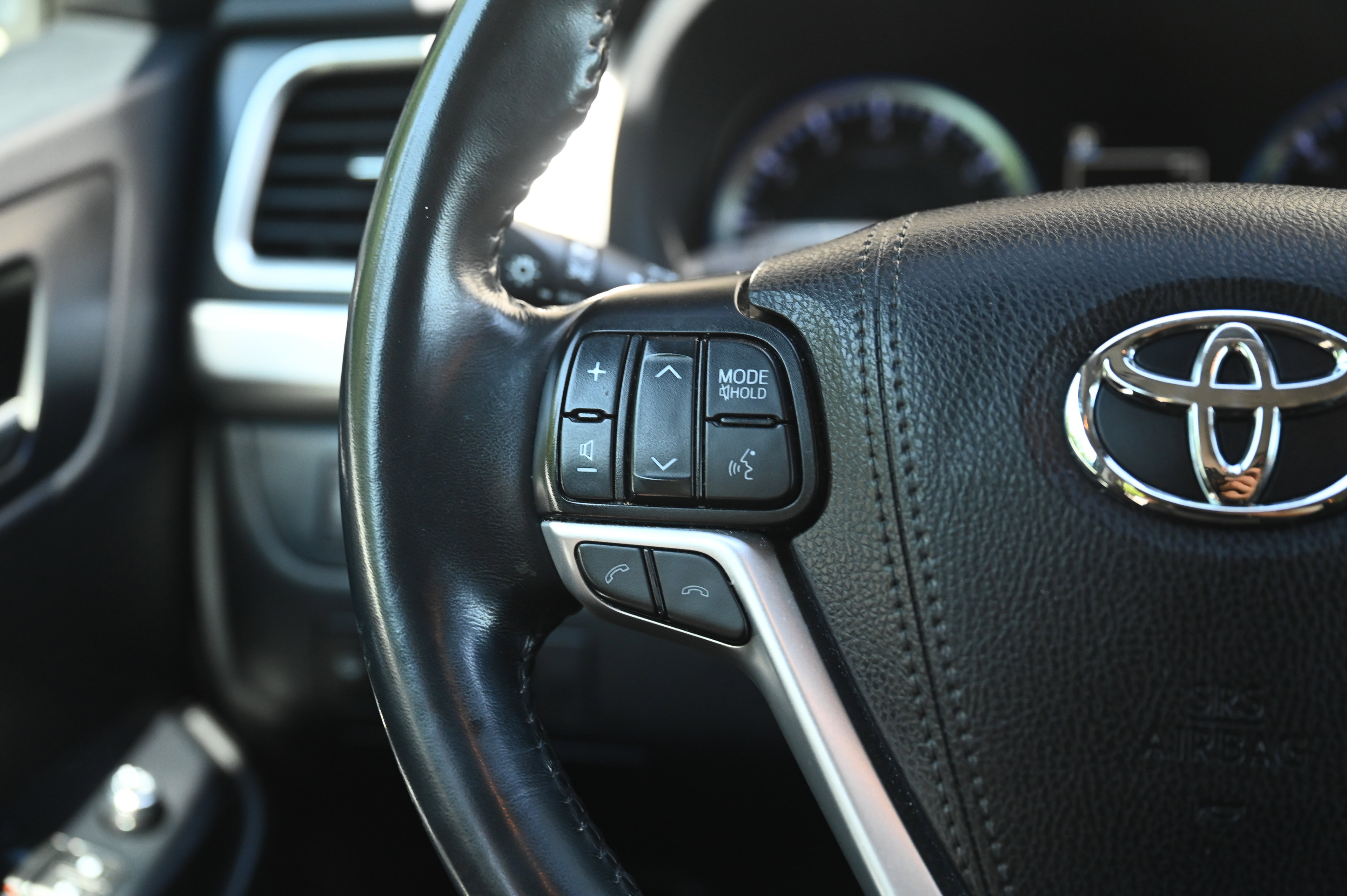 2019 Toyota Highlander XLE photo 39