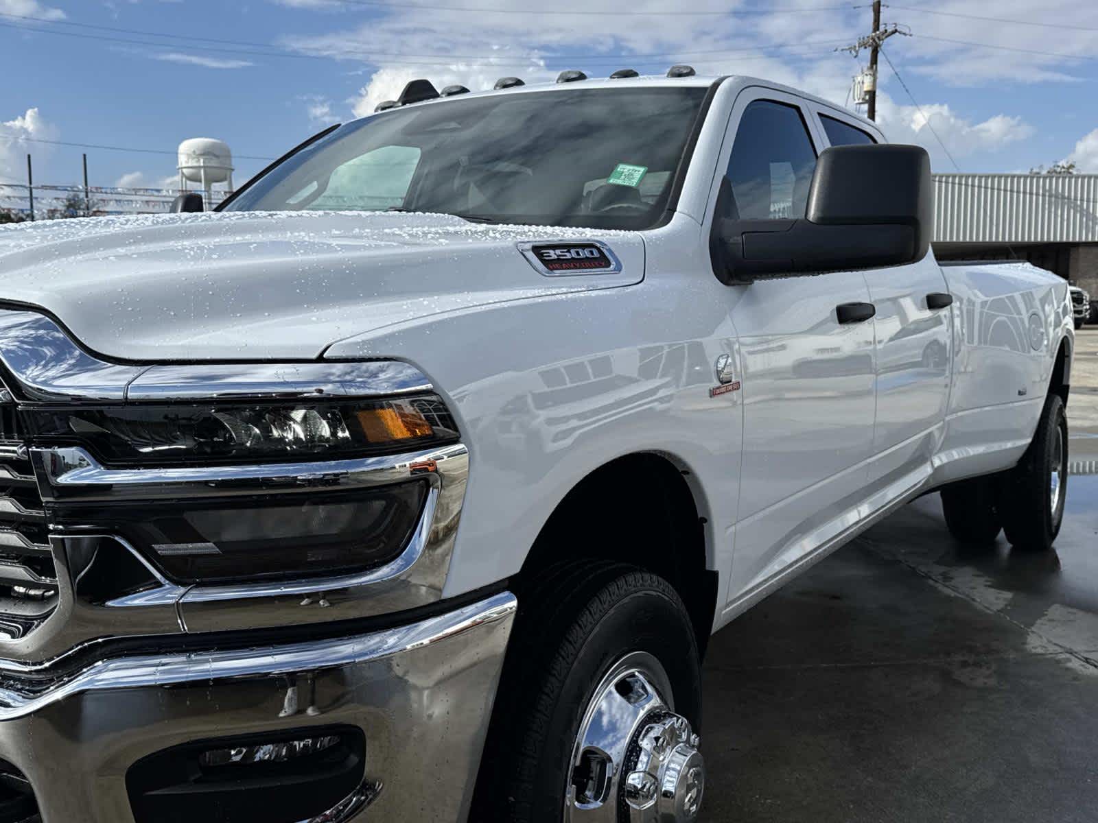 2026 Ram 3500 Tradesman photo 4