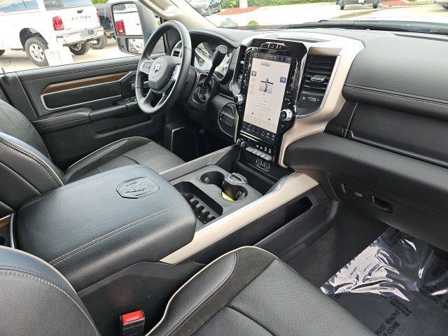 2024 Ram 2500 Laramie photo 14