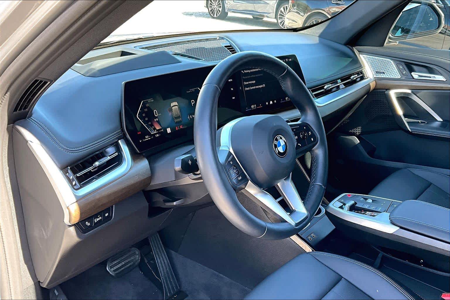 2025 BMW X1 28i - Photo 12