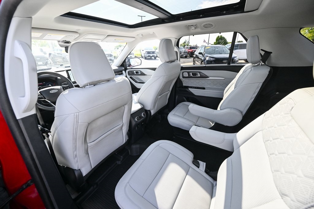 2025 Ford Explorer Platinum photo 20