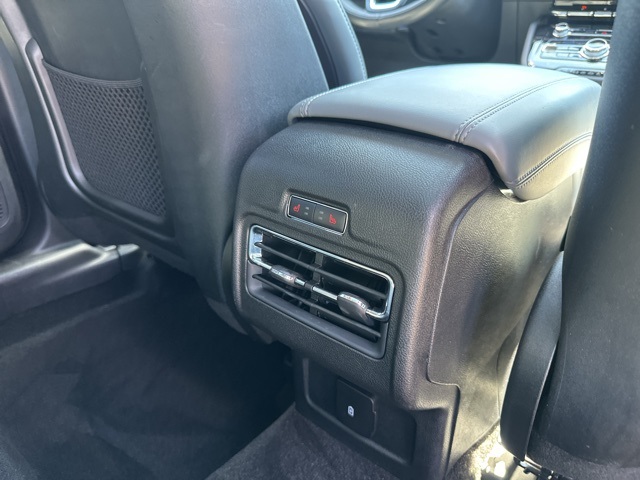 2022 Lincoln Corsair Standard photo 10