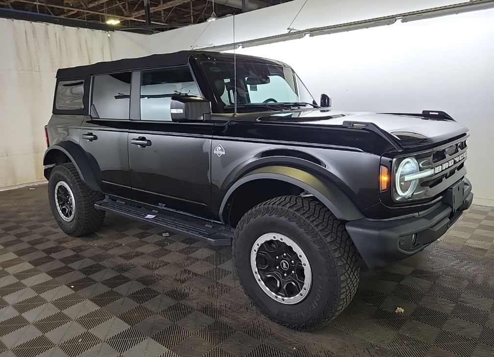 2022 Ford Bronco 4-Door Outer Banks