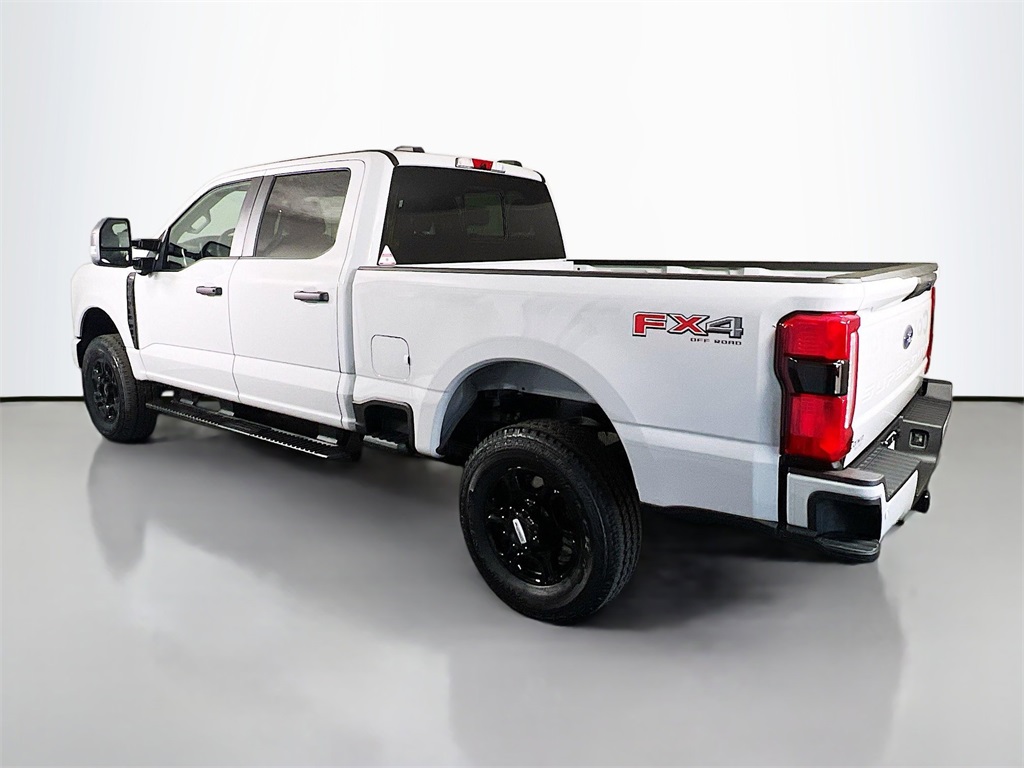 2026 Ford F-350 photo 10