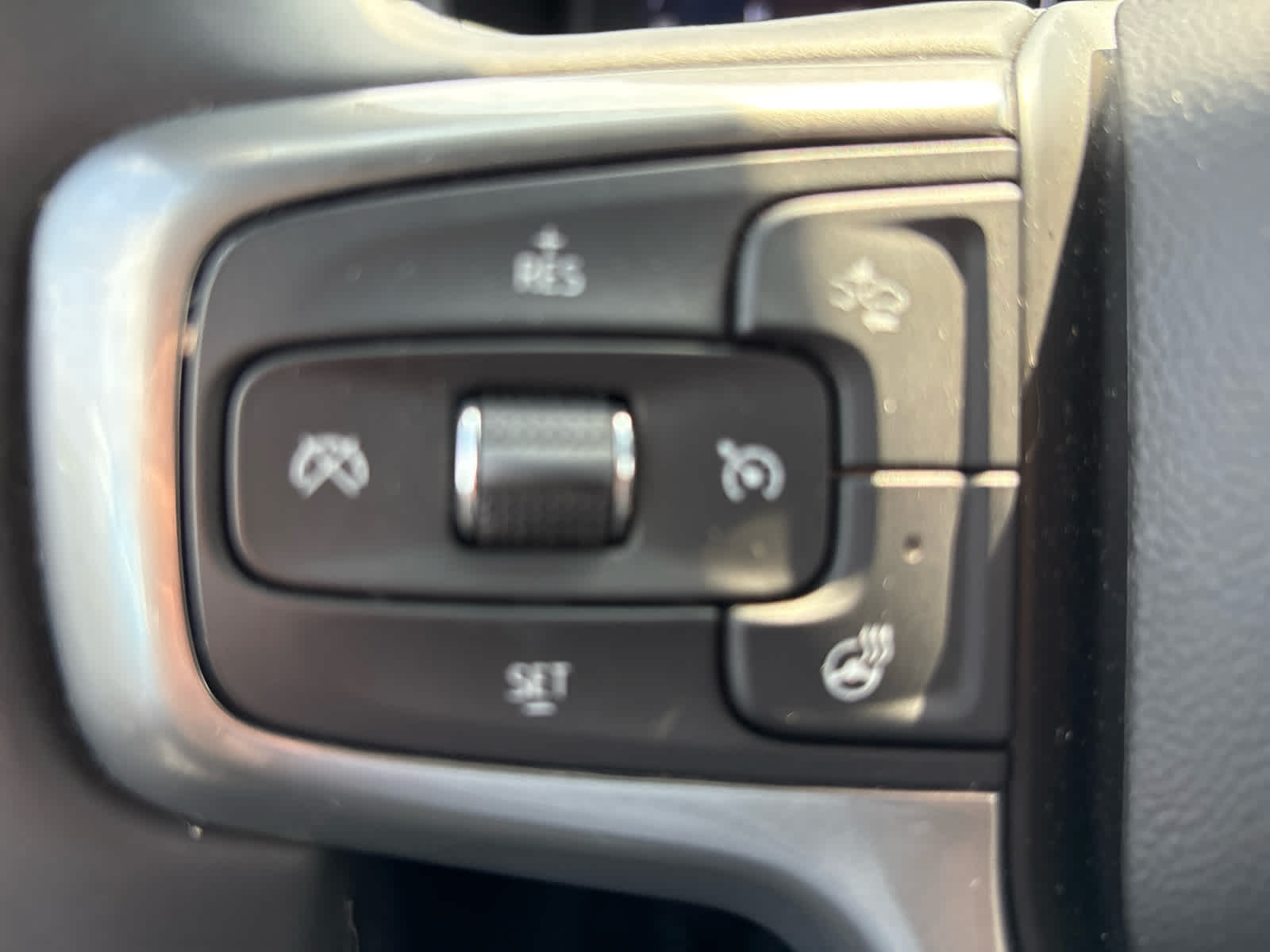 2024 Chevrolet Suburban Z71 photo 19