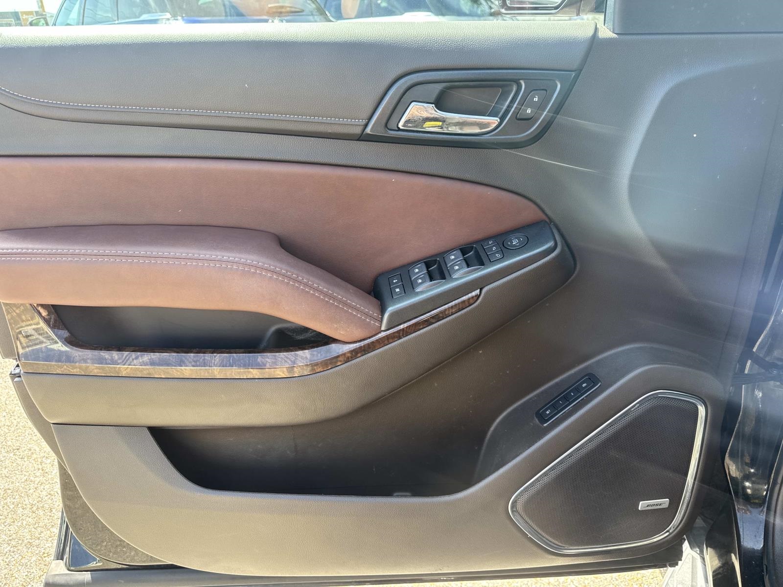 2020 Chevrolet Suburban Premier photo 18